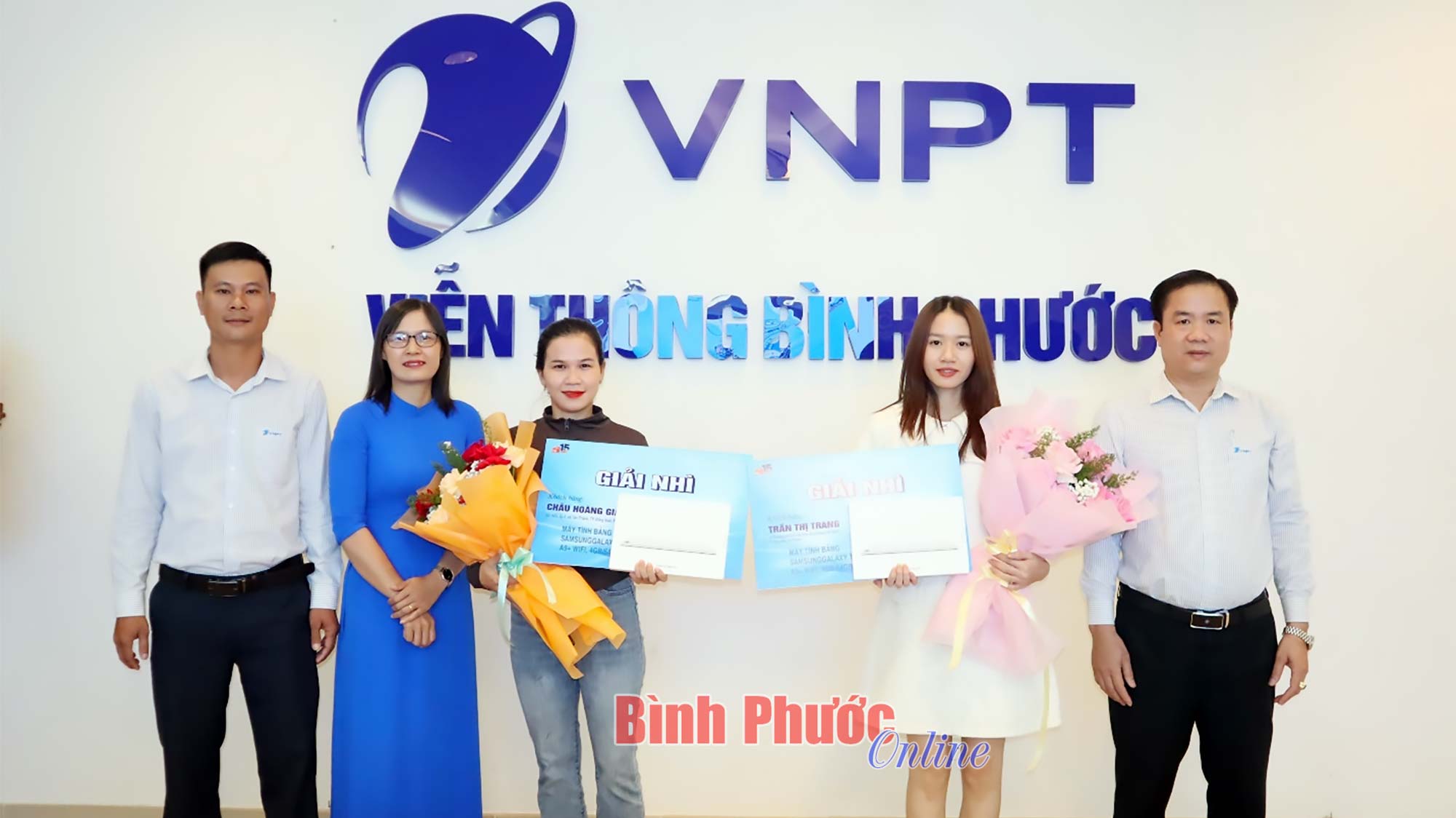VNPT Bình Phước trao thưởng “Tuổi mới rực rỡ - Quà chất hết cỡ”