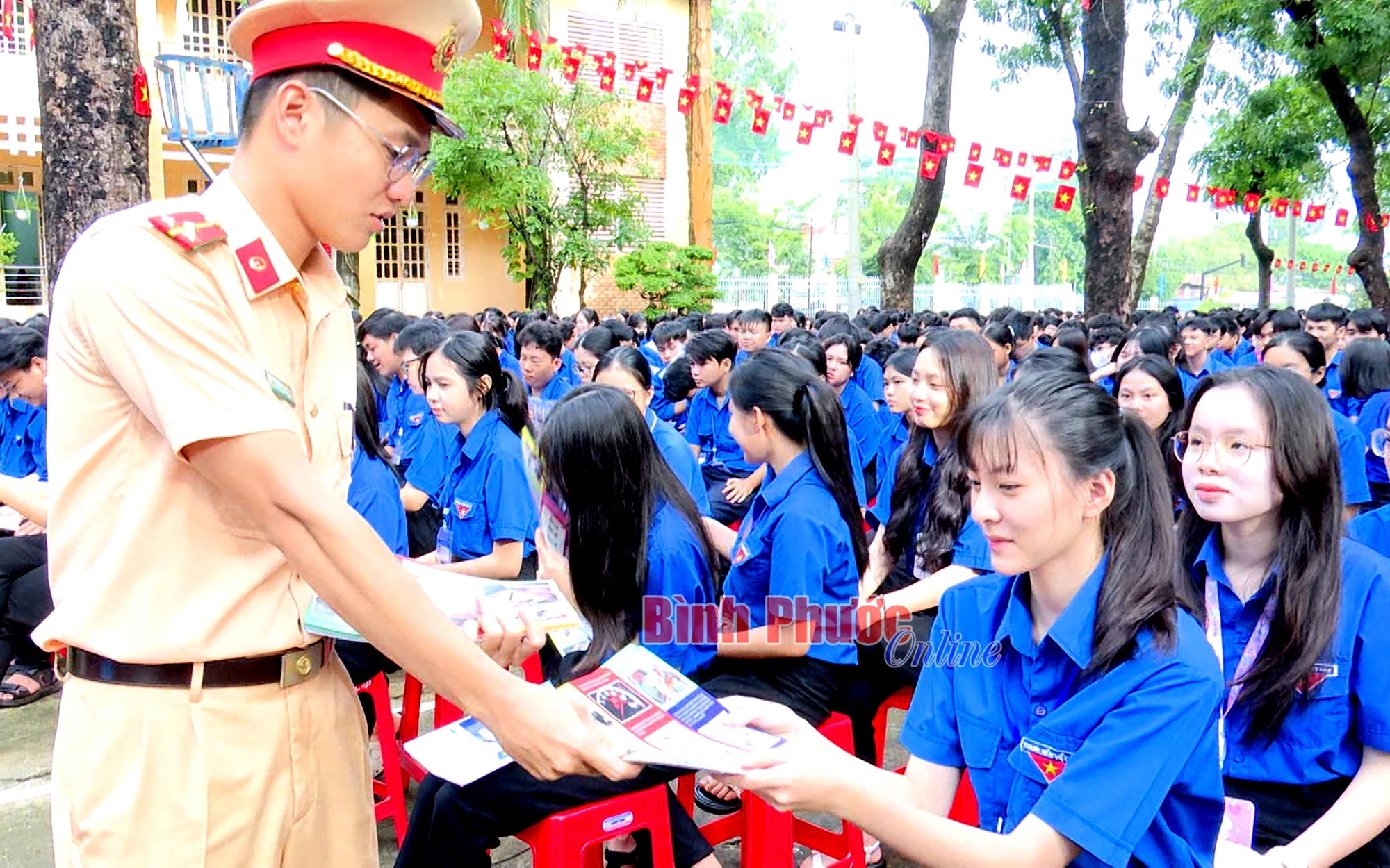 Xây dựng văn hóa giao thông cho học sinh