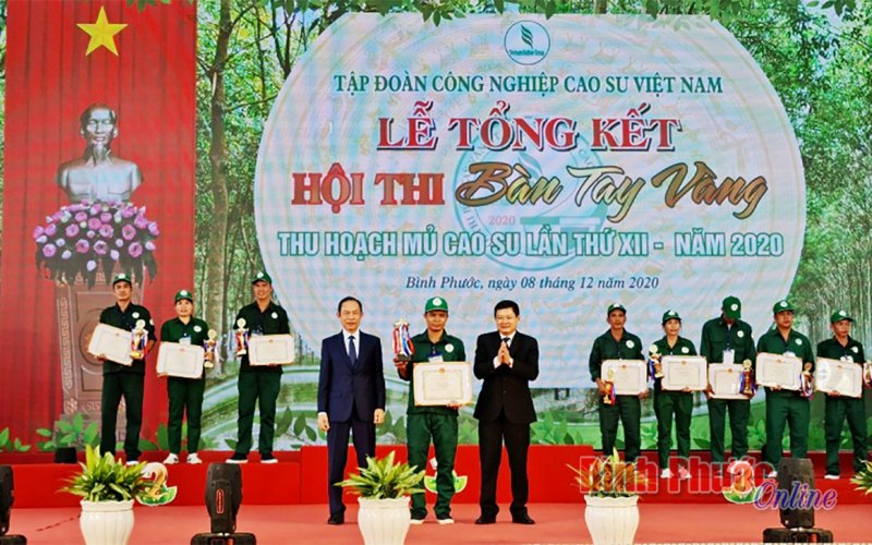 Cao su Phú Riềng liên tiếp 3 lần đoạt giải nhất tại Hội thi Bàn tay vàng thu hoạch mủ cao su