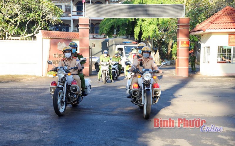 Công an Bình Long ra quân đợt cao điểm tấn công trấn áp tội phạm tết Nguyên đán 2021