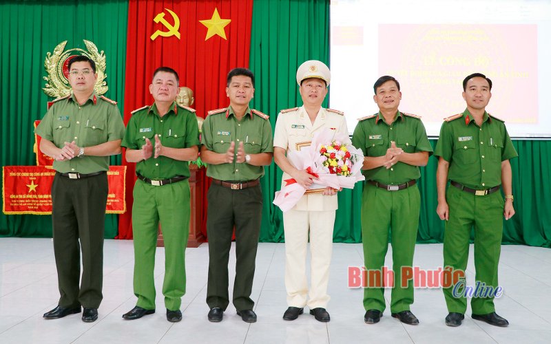Công an tỉnh Bình Phước công bố các quyết định về công tác cán bộ