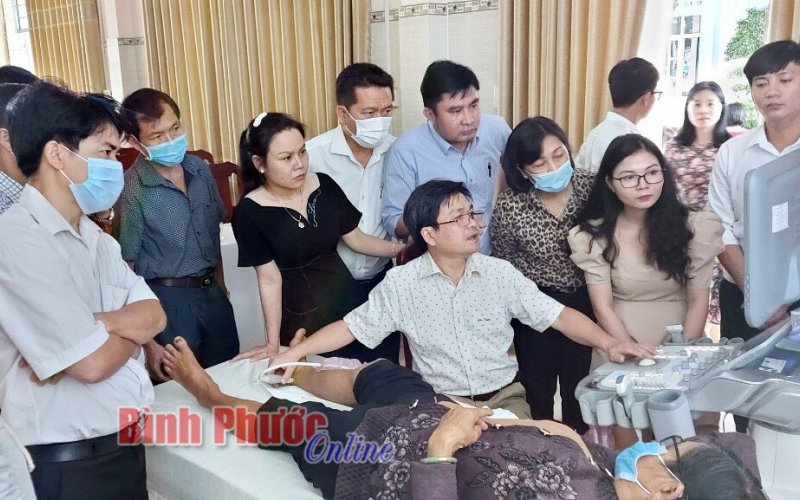 Gần 100 học vi&ecirc;n tham gia lớp &ldquo;Chẩn đo&aacute;n hiệu quả bệnh l&yacute; cơ xương khớp với kỹ thuật si&ecirc;u &acirc;m&rdquo;