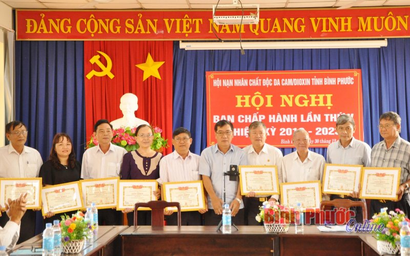 Gần 2,5 tỷ đồng hỗ trợ hội viên Hội Nạn nhân chất độc da cam/dioxin