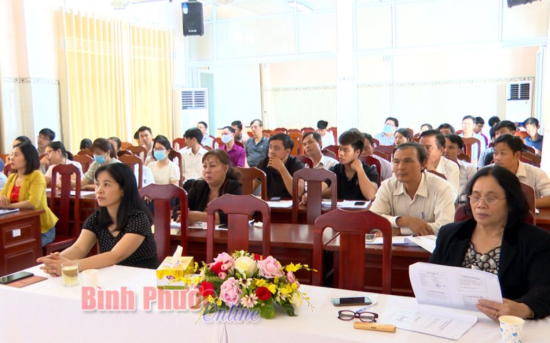 Hơn 60 b&aacute;c sĩ tham gia lớp cập nhật chẩn đo&aacute;n v&agrave; điều trị xương khớp