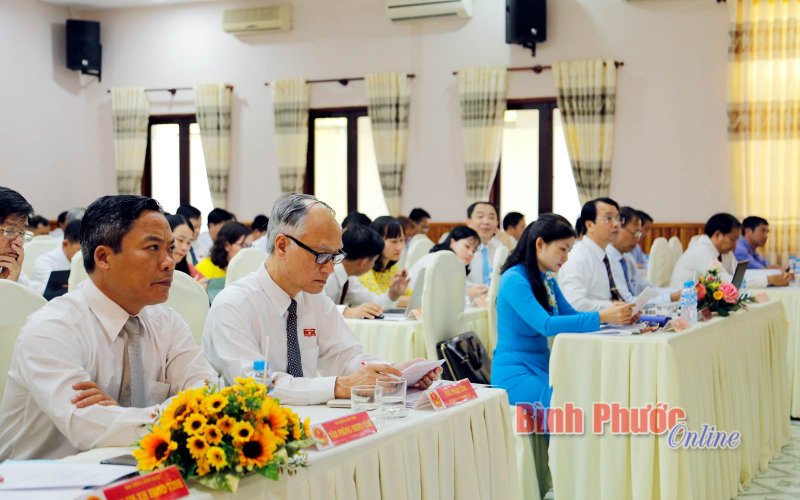 Kỳ họp thứ mười bốn, HĐND thành phố Đồng Xoài khóa IV xem xét nhiều nội dung quan trọng