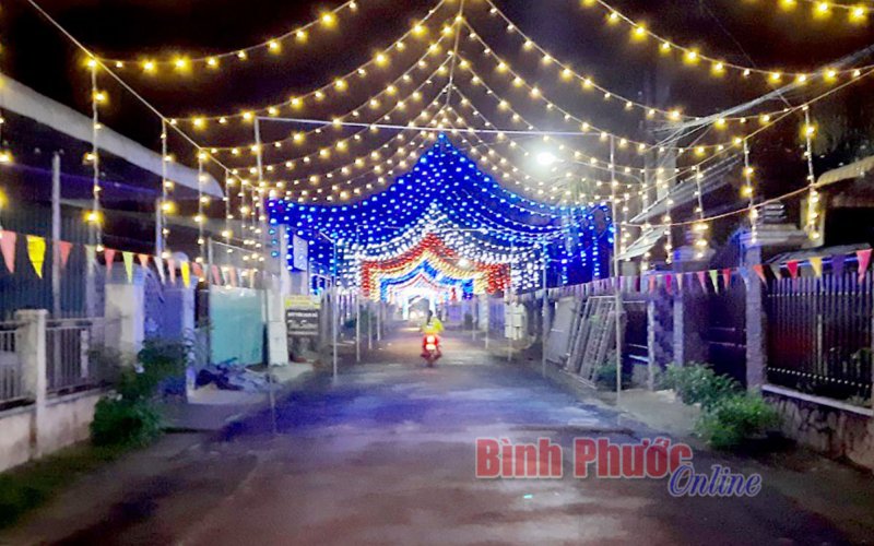 Xóm đạo Công giáo xã Tiến Hưng rộn ràng đón Giáng sinh