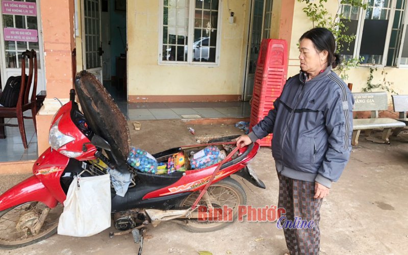 Bắt giữ đối tượng vận chuyển trái phép 5,6 kg pháo nổ