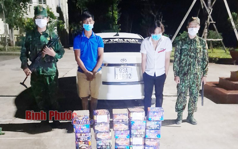 Bình Phước bắt đối tượng vận chuyển pháo nổ trái phép