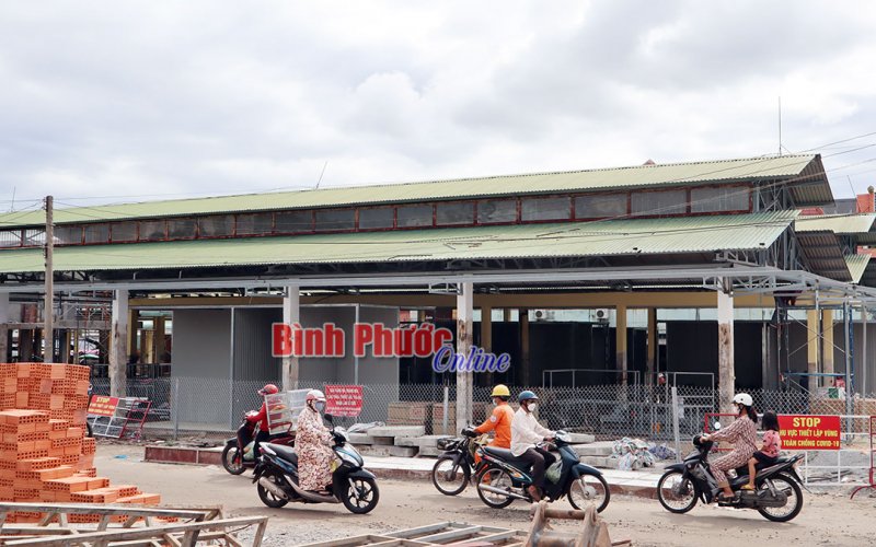 Đẩy nhanh tiến độ nâng cấp, cải tạo chợ Đồng Xoài