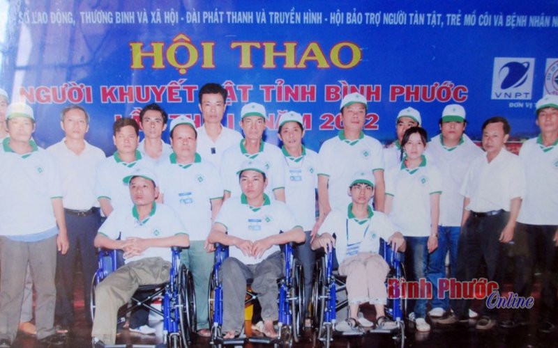 Điểm tựa của người yếu thế