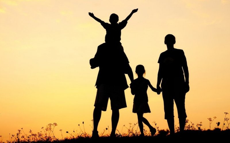 Hãy là người bạn của con