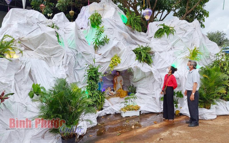 Lan tỏa y&ecirc;u thương, b&aacute;c &aacute;i trong m&ugrave;a Gi&aacute;ng sinh 2021