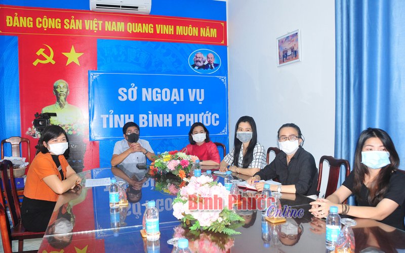 Ngoại giao đưa c&aacute;c sản phẩm văn h&oacute;a ra thế giới