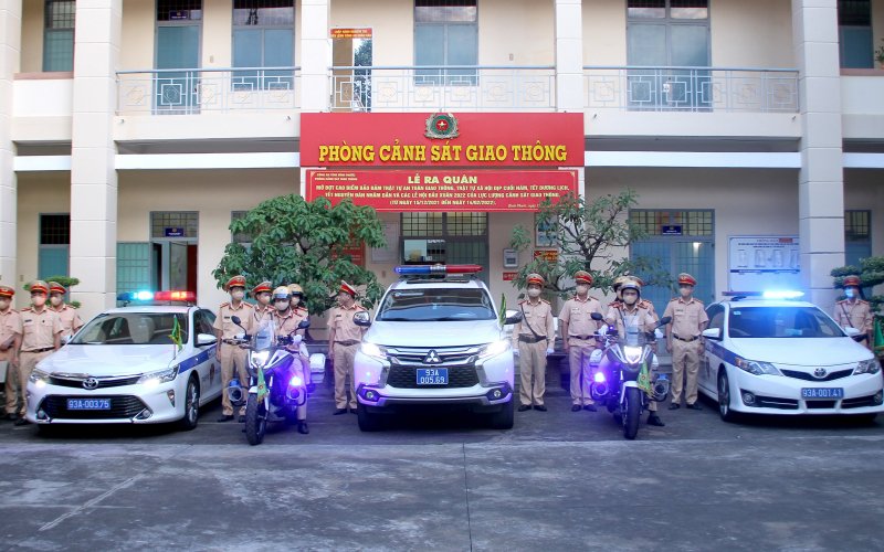 Ra quân đảm bảo an toàn giao thông dịp tết và lễ hội xuân 2022