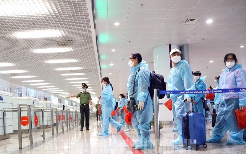 Rà soát người nhập cảnh mắc COVID từ 28-11 để giải trình tự gene