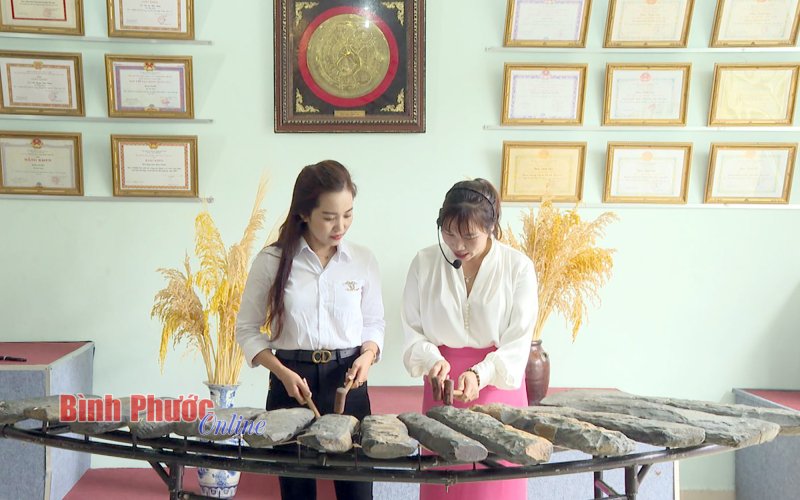 &ETH;&agrave;n đ&aacute; - &ldquo;sợi d&acirc;y&rdquo; kết nối truyền thống