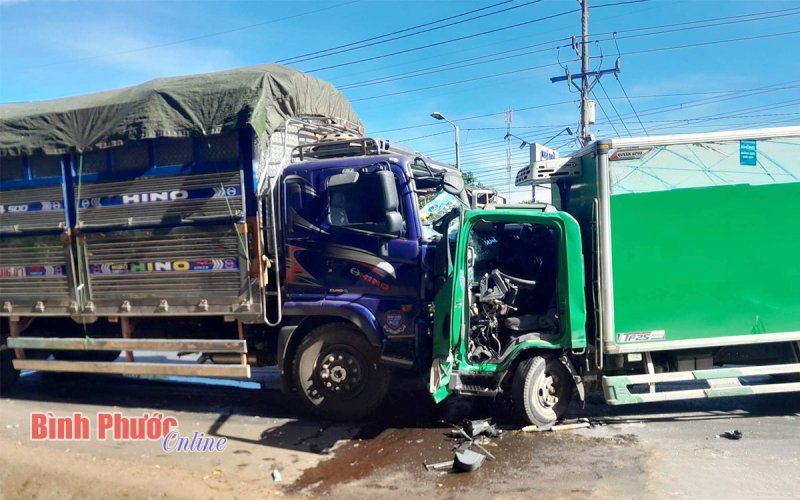 Bình Phước: Tai nạn liên hoàn giữa 3 xe ô tô, 3 người thương vong