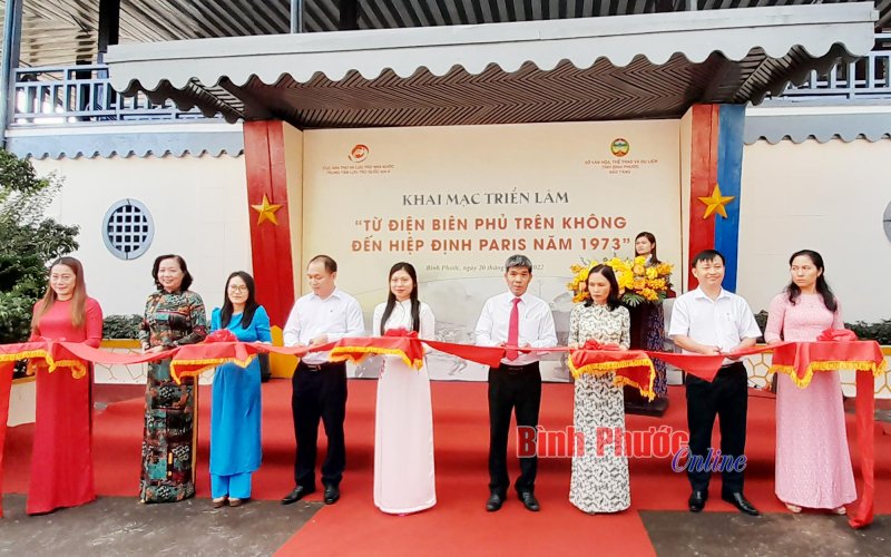 Bình Phước: Triển lãm “Từ Điện Biên Phủ trên không đến Hiệp định Paris năm 1973”