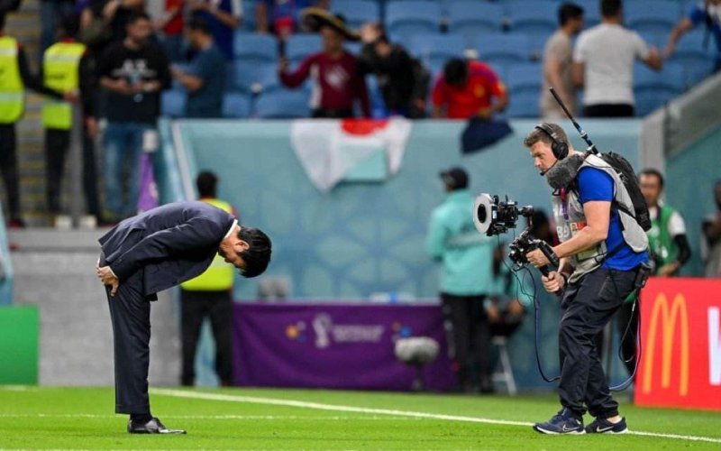 Bông lúa chín... cúi đầu