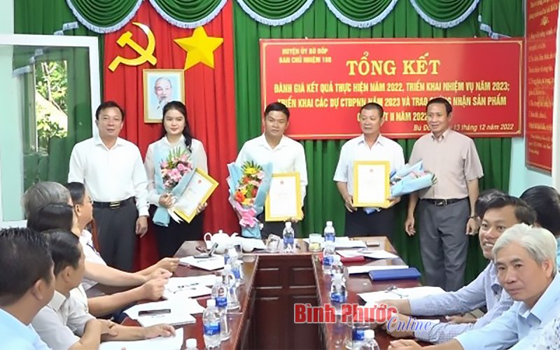 Bù Đốp: Trao chứng nhận cho 3 sản phẩm OCOP năm 2022
