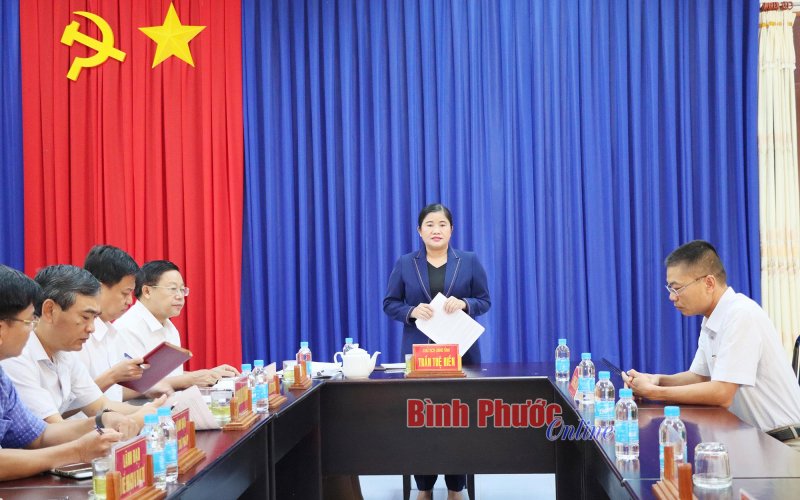 Chủ tịch UBND tỉnh Trần Tuệ Hiền tiếp công dân định kỳ