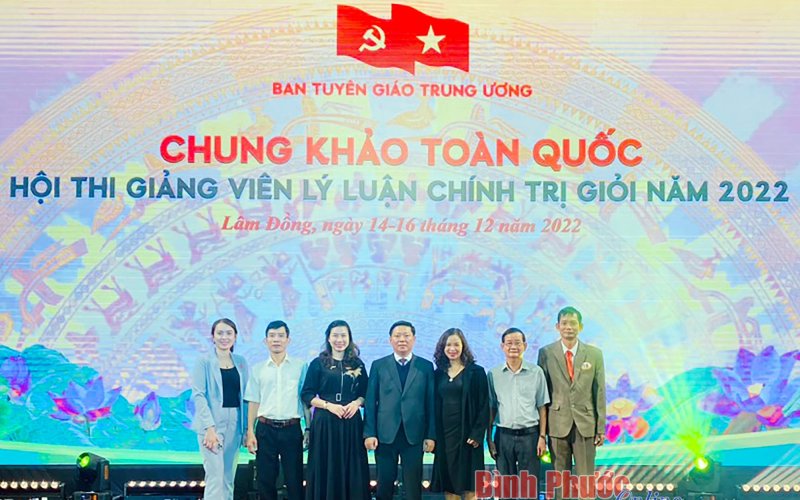 Chung khảo toàn quốc hội thi Giảng viên lý luận chính trị giỏi năm 2022