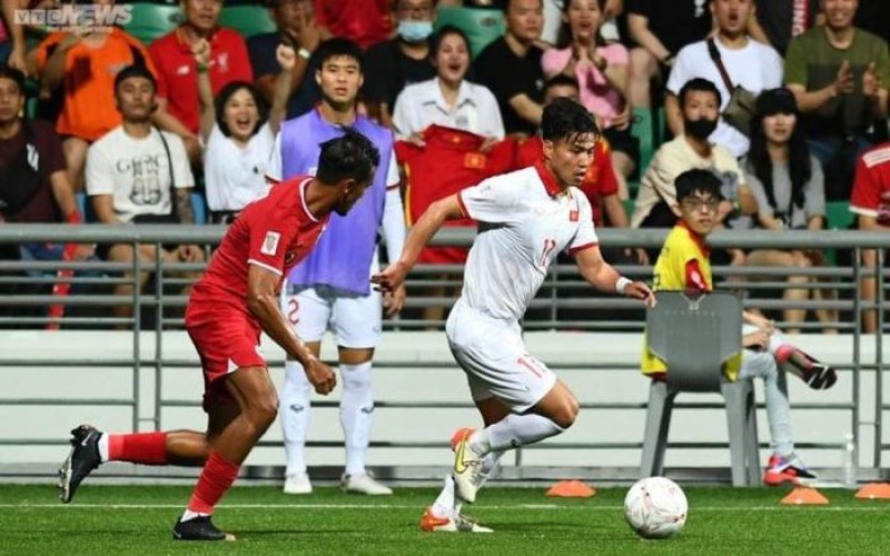 Đội tuyển Việt Nam bị Singapore cầm hòa