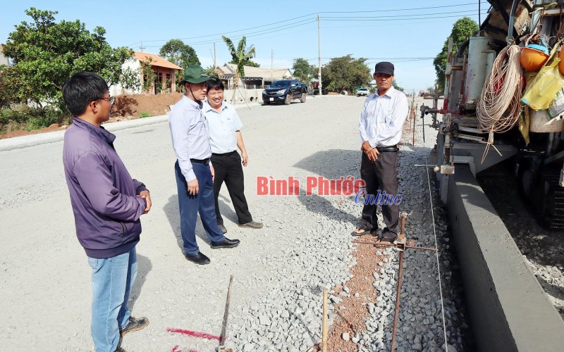 Đồng Xoài phấn đấu thảm nhựa đường Phan Bội Châu trước tết Nguyên đán 