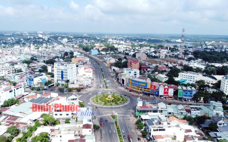 Lãnh đạo phát triển hệ thống giao thông kết nối vùng và nội tỉnh