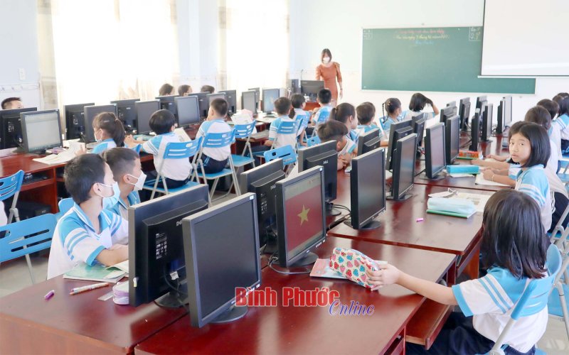 Linh hoạt khắc phục tình trạng thiếu giáo viên