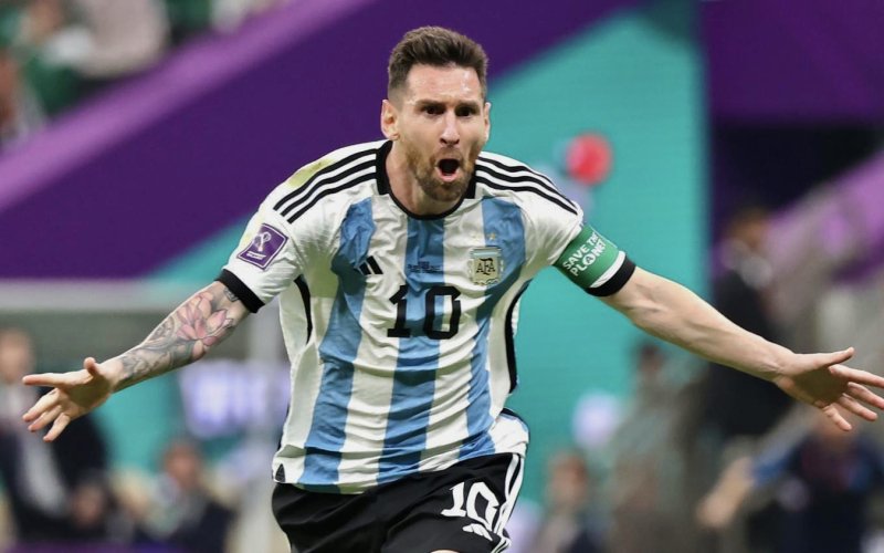 Lionel Messi - “ông vua” mới của bóng đá thế giới?