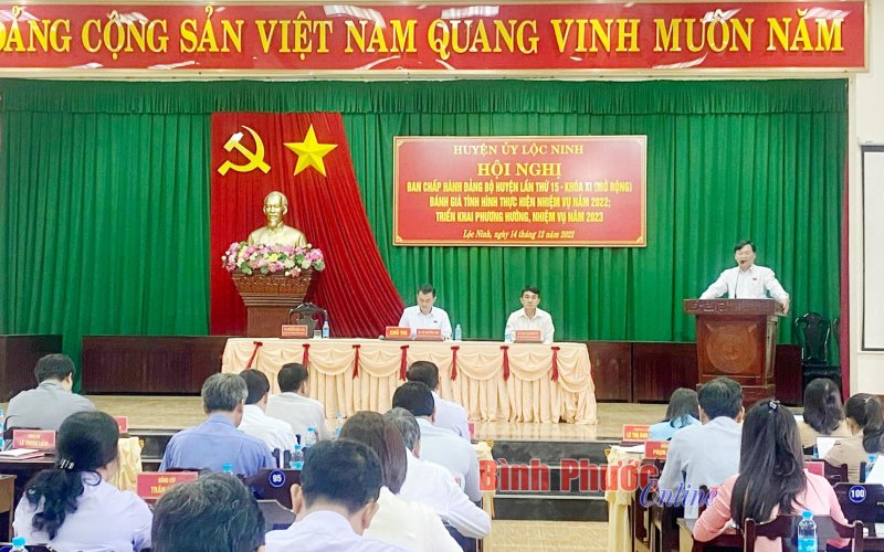 Lộc Ninh: Hội nghị Ban Chấp hành Đảng bộ huyện lần thứ 15