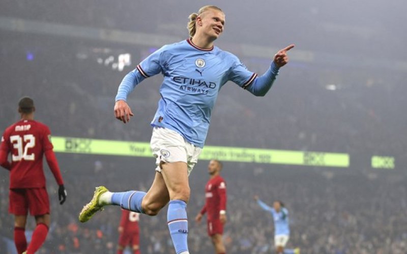 Manchester City biến Liverpool thành cựu vương Cúp Liên đoàn Anh