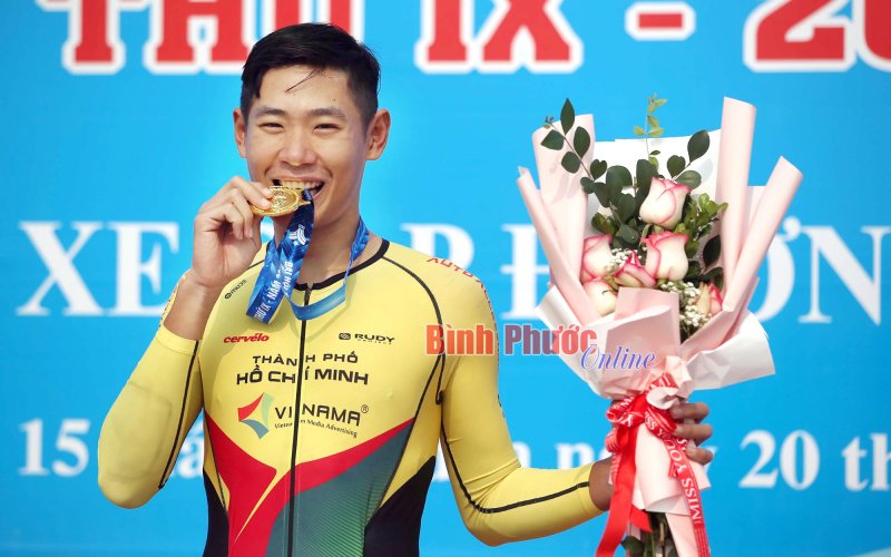 Nguyễn Tuấn Vũ đoạt Huy chương vàng môn xe đạp đường trường tính giờ cá nhân