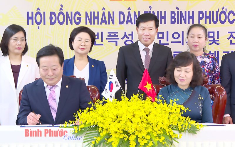 HĐND tỉnh Bình Phước và tỉnh Jeollanam (Hàn Quốc) ký kết hợp tác