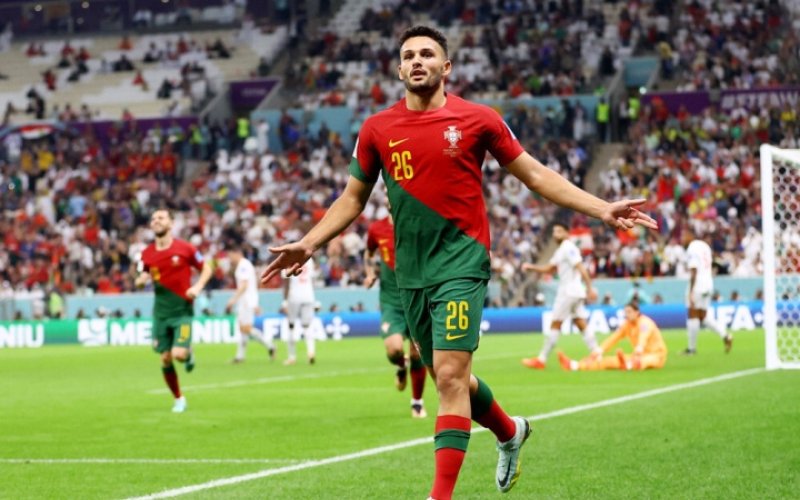 Sao trẻ thay Ronaldo lập hattrick, Bồ Đào Nha thắng đậm Thụy Sỹ