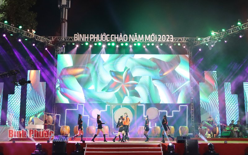 Sôi động không khí chào năm mới 2023