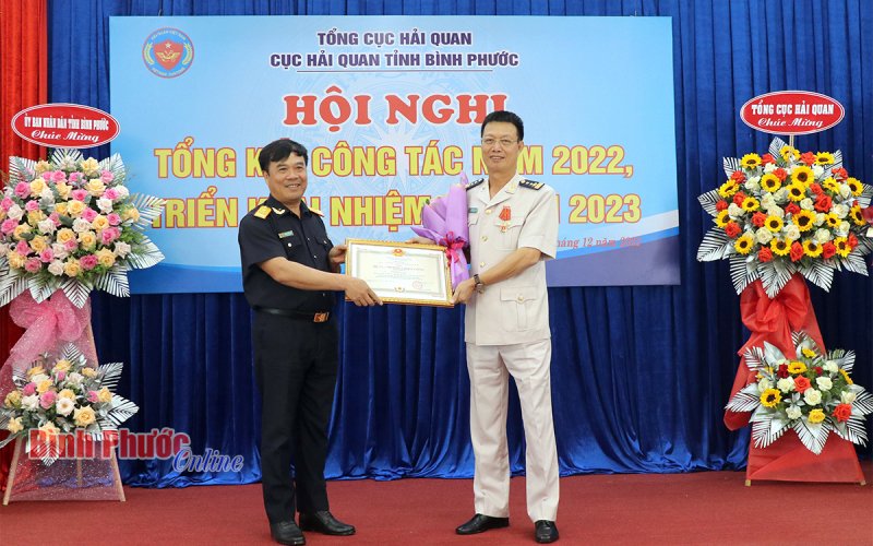 Tăng cường đối thoại, tháo gỡ khó khăn cho doanh nghiệp để thu hút đầu tư 