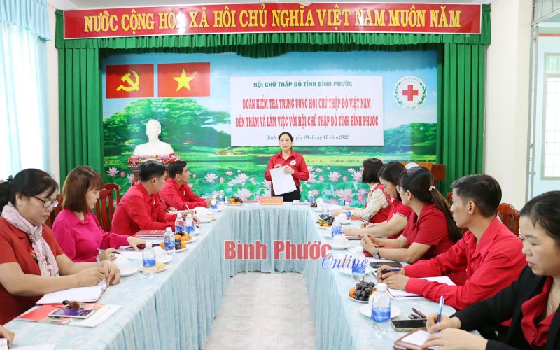 Trung ương Hội Chữ thập đỏ Việt Nam kiểm tra công tác chuẩn bị “Tết Nhân ái” trên địa bàn Bình Phước