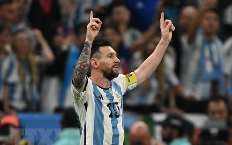 World Cup 2022: HLV Argentina không tiếc lời ca ngợi thủ quân Messi