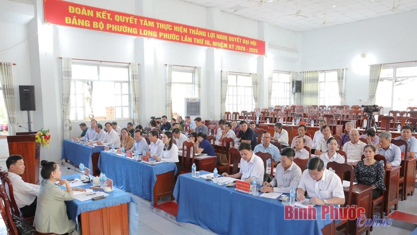 Bí thư Tỉnh ủy Nguyễn Mạnh Cường nắm tình hình nhân dân tại phường Long Phước, TX. Phước Long