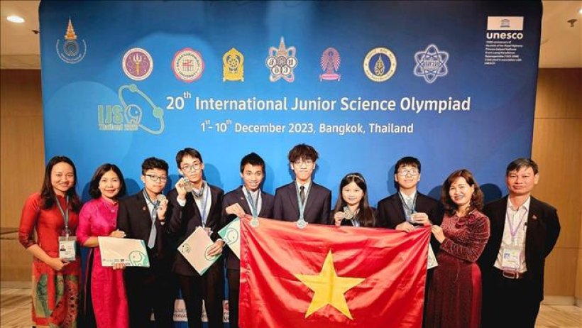 Cả 6 học sinh Hà Nội giành huy chương Olympic khoa học trẻ quốc tế