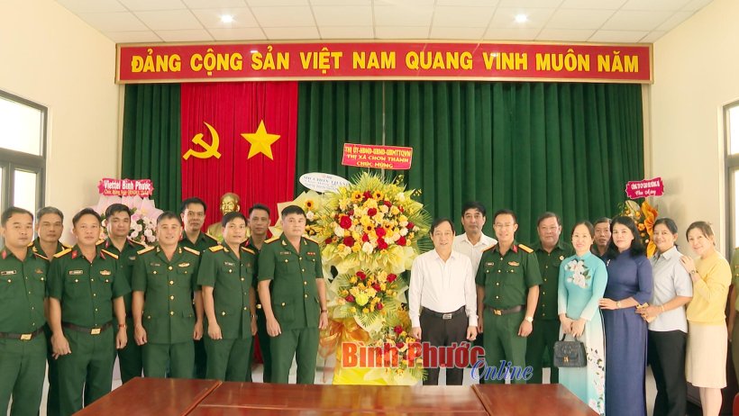 Chơn Thành: Thăm, chúc mừng các đơn vị quân đội