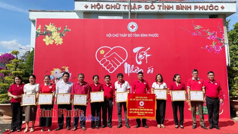 Hơn 7 tỷ đồng vận động thực hiện Tháng nhân đạo năm 2023