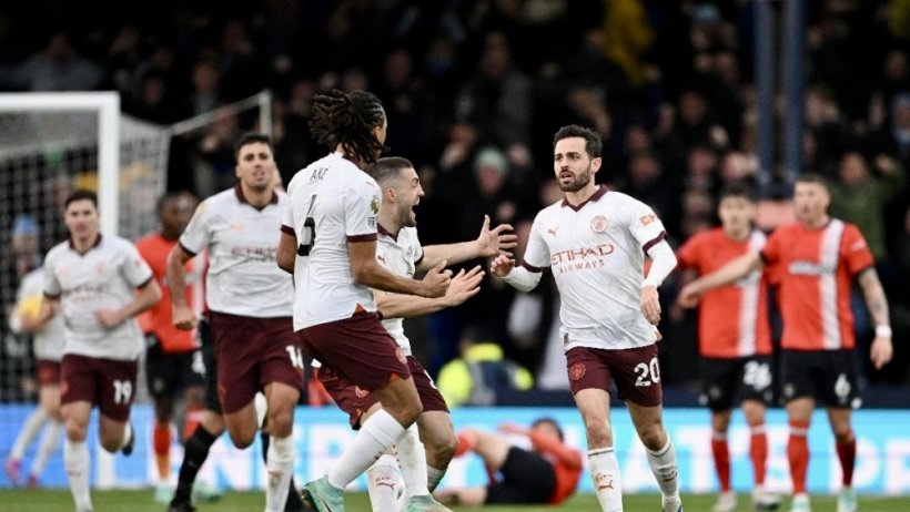 Kết quả Ngoại hạng Anh: Man City thắng ngược Luton, Tottenham đè bẹp Newcastle