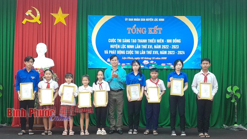 Lộc Ninh: 52 giải thưởng cuộc thi Sáng tạo thanh thiếu niên, nhi đồng