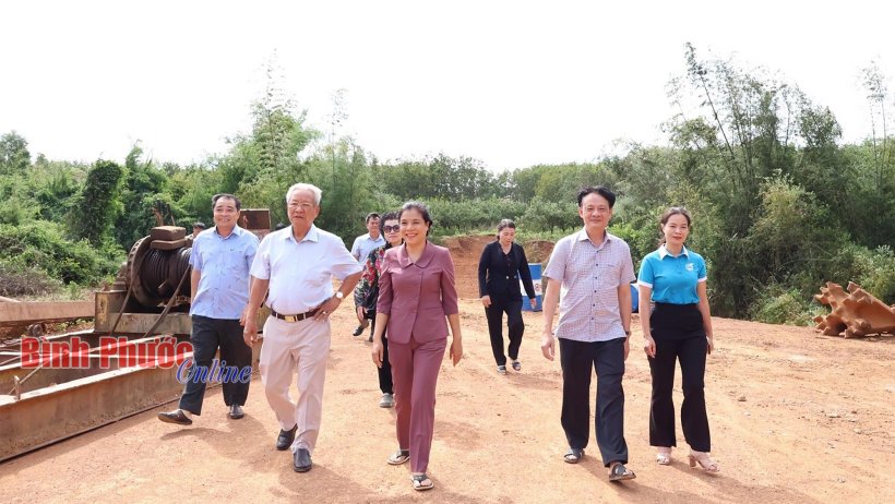 Nguyên Chủ tịch UBND tỉnh Bình Phước Bùi Huy Thống phấn khởi trước sự đổi thay của huyện Phú Riềng