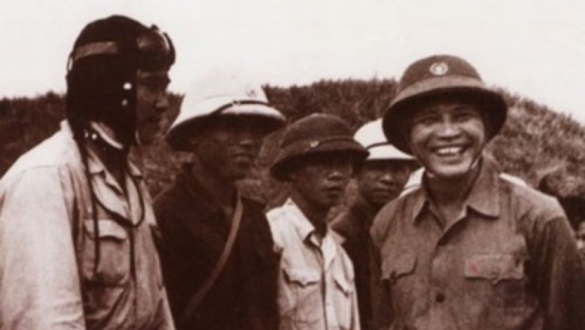 Quan điểm nhất quán về tăng cường bản chất cách mạng cho Quân đội