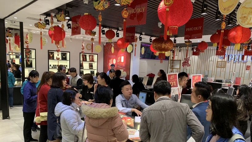 Tăng 'phi mã,' thương hiệu SJC lên ngưỡng 76,3 triệu đồng mỗi lượng