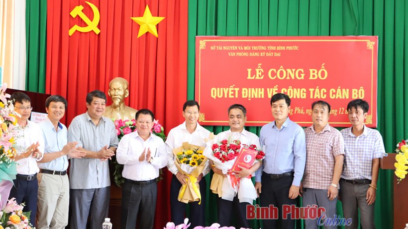 Văn phòng Đăng ký đất đai quyết định về công tác cán bộ